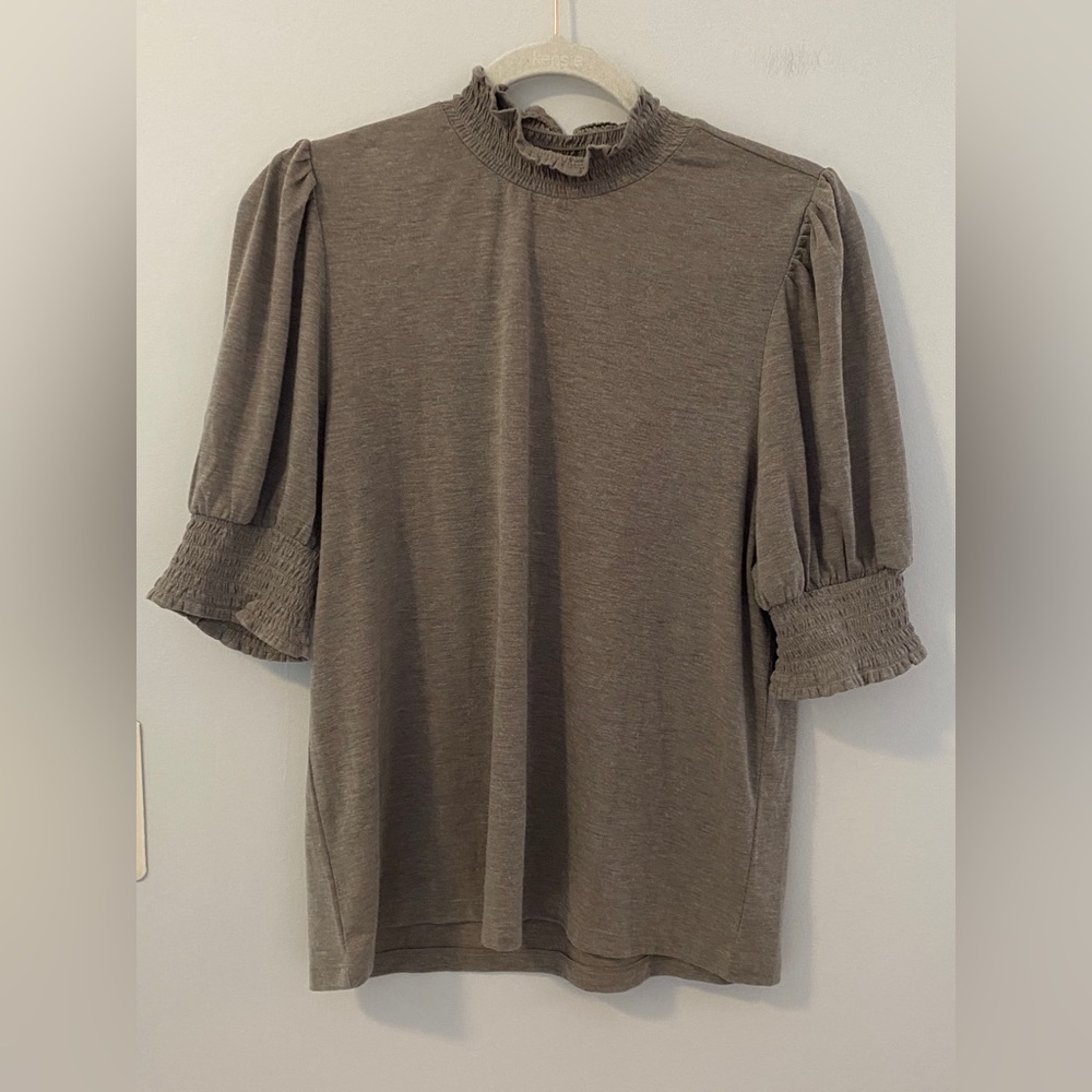 Ann Taylor Factory Taupe Color Mock Neck Short Sleeve Top